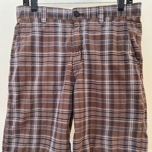Men's Van Heusen Brown Plaid Shorts (32" waist)